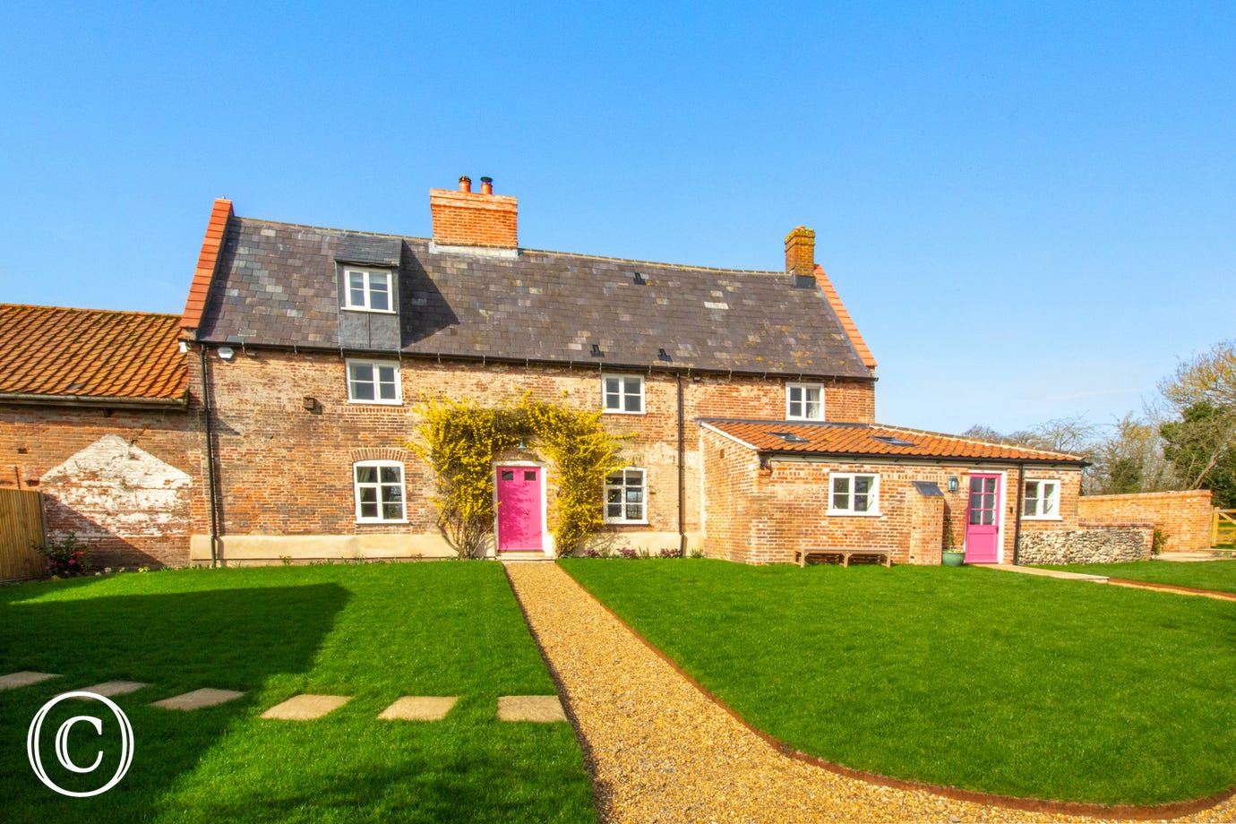 Manor Farm (2138) Original Cottages